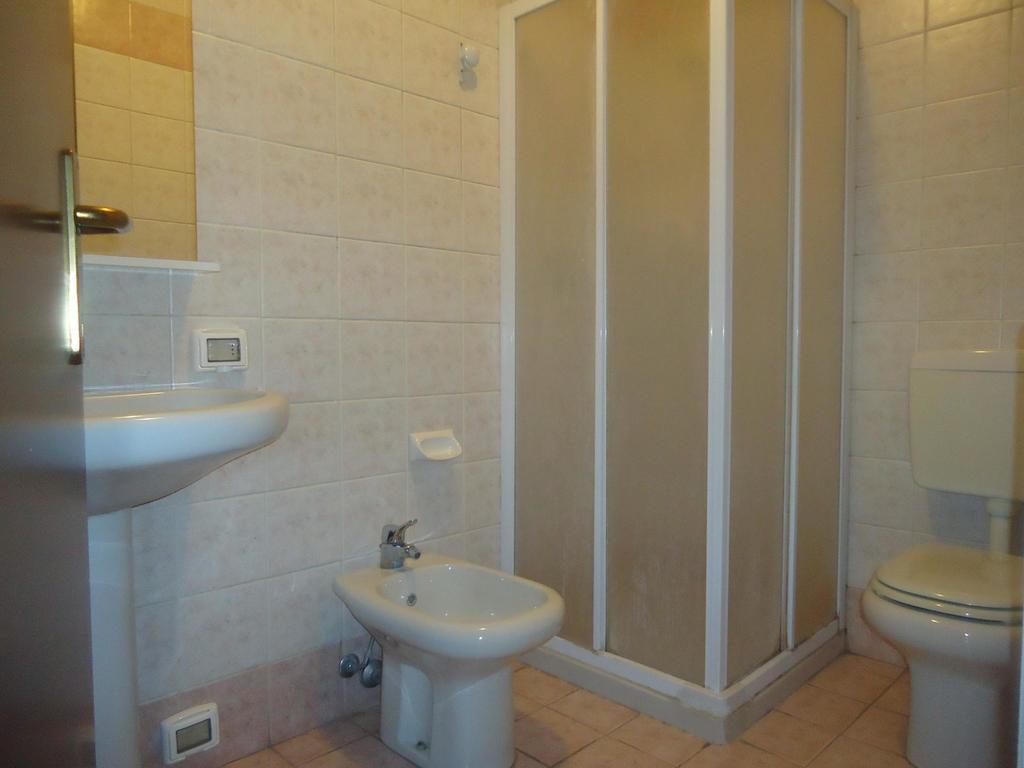 Protezione Della Giovane - Female Hostel Verona Bilik gambar